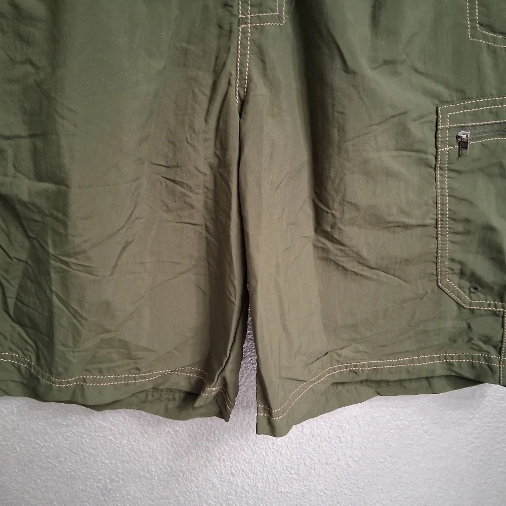 Columbia Olive Green Swim  Shorts    Sizre S